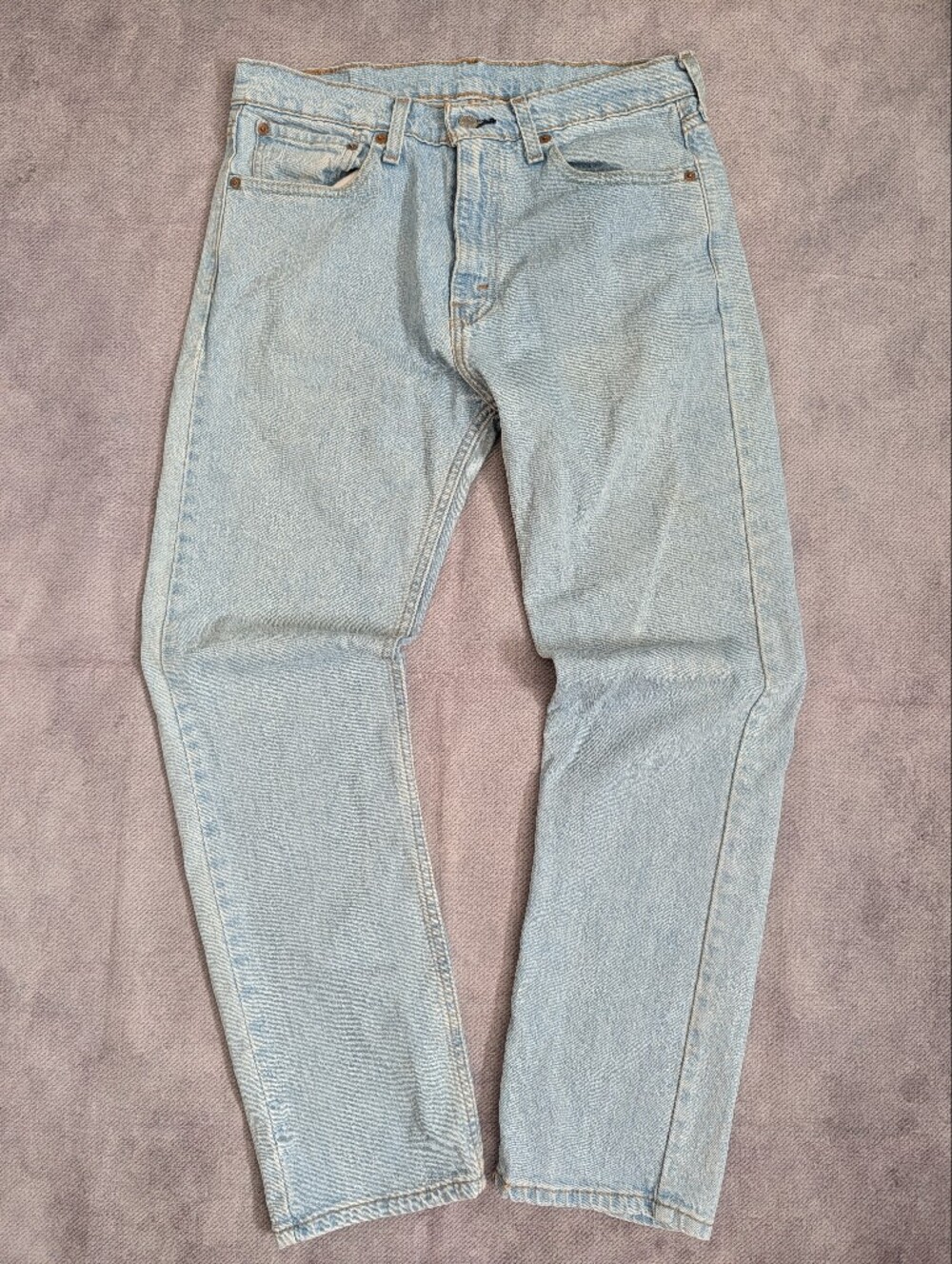 Vintage Levi's 505 Regular Fit 32x30 Light Wash Women's Denim Jeans